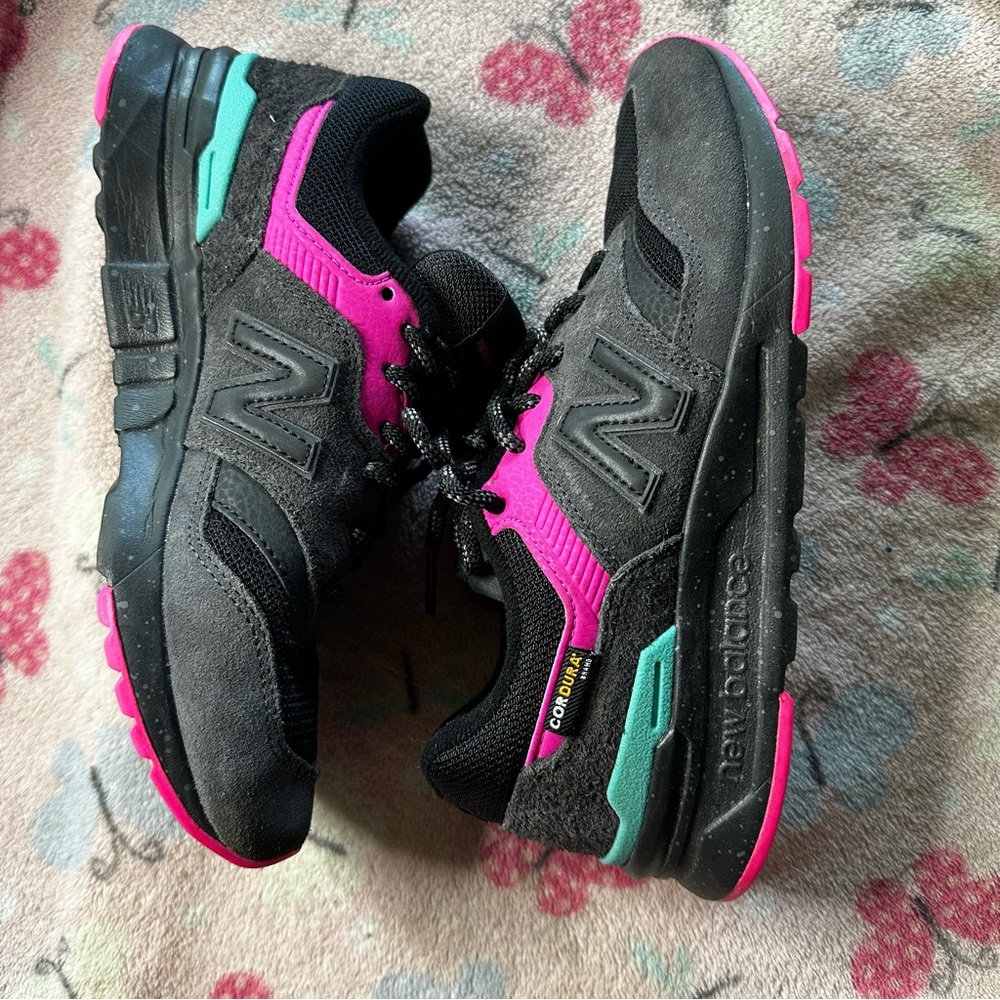 Size 6 - New Balance 997H Condura Black